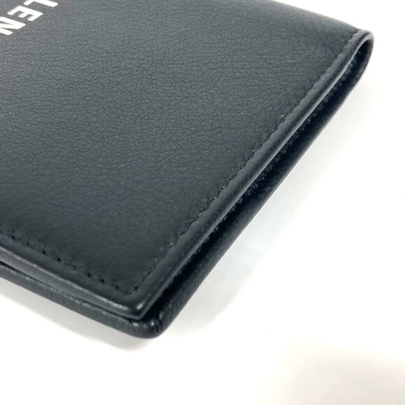 BALENCIAGA 551991 Everyday logo Passport Cover Stationery Bi-fold passport case - Picture 9 of 10